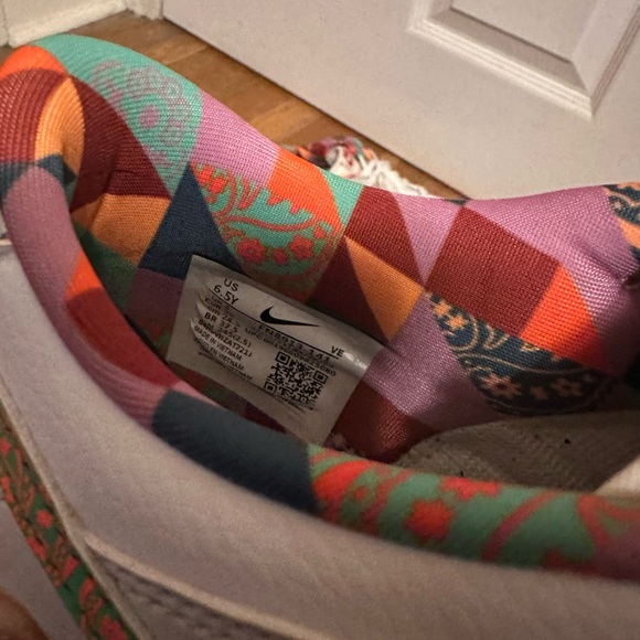 Nike Dunks - Multicolor - Picture 3 of 5